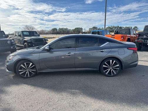 2019 Nissan Altima 2.5 Platinum