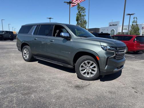 Silver Sage Metallic 2023 Chevrolet Suburban Premier