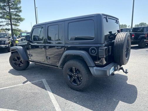 Black Clearcoat 2022 Jeep Wrangler Unlimited Sport Altitude