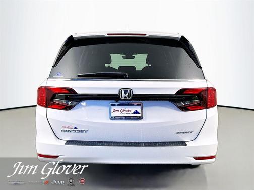 White 2023 Honda Odyssey Sport