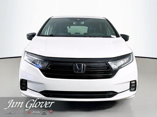 White 2023 Honda Odyssey Sport