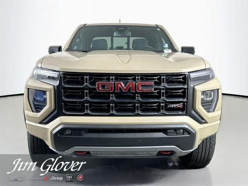 Desert Sand Metallic 2024 GMC Canyon AT4
