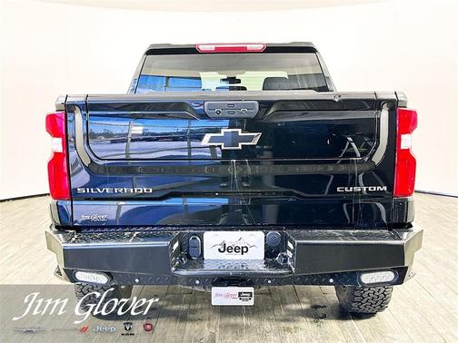 2022 Chevrolet Silverado 1500 Limited Custom Trail Boss
