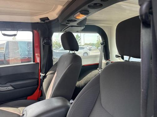 2015 Jeep Wrangler Sport