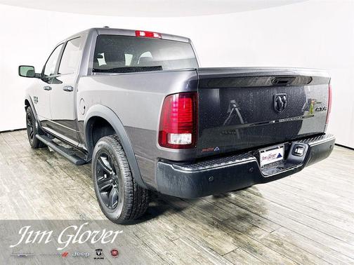 Granite Crystal Clearcoat Metallic 2023 RAM 1500 Classic SLT
