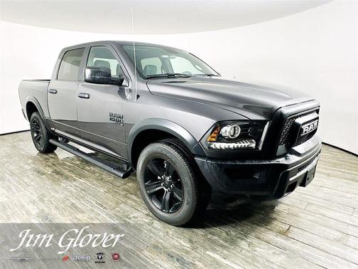Granite Crystal Clearcoat Metallic 2023 RAM 1500 Classic SLT