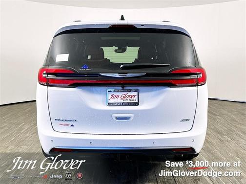 2026 Chrysler Pacifica Pinnacle