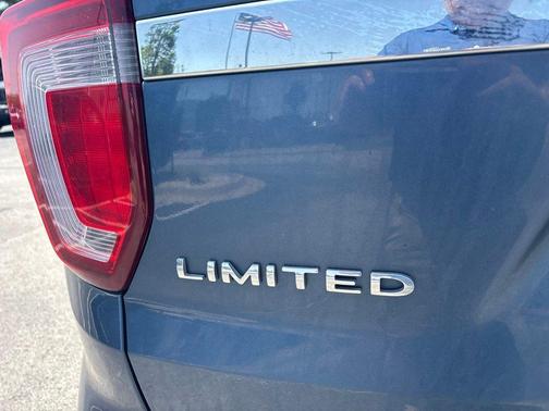 Blue Metallic 2018 Ford Explorer Limited