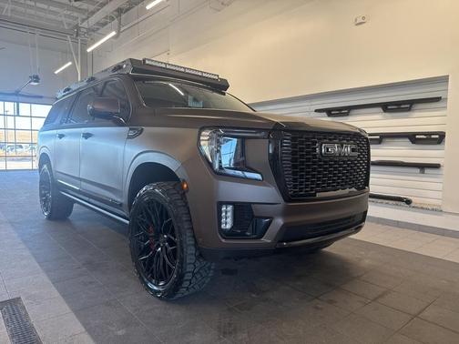 2023 GMC Yukon XL Denali Ultimate