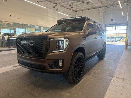 2023 GMC Yukon XL Denali Ultimate
