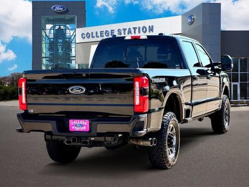 2023 Ford F-250 LARIAT