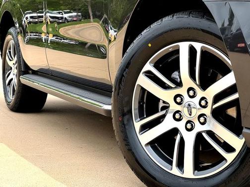 DARK MATTER GRAY METALLIC 2022 Ford Expedition XLT