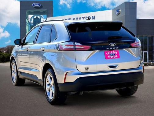 2021 Ford Edge SE