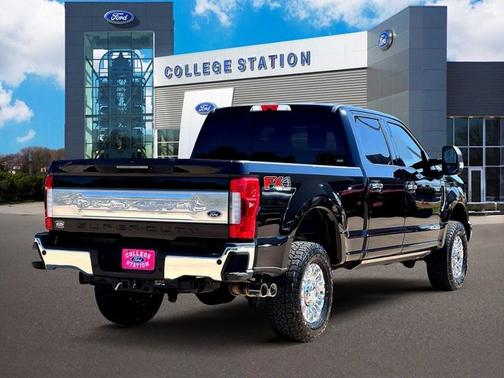 2018 Ford F-250 PLATINUM