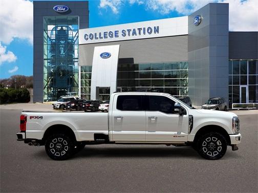 2023 Ford F-350 PLATINUM