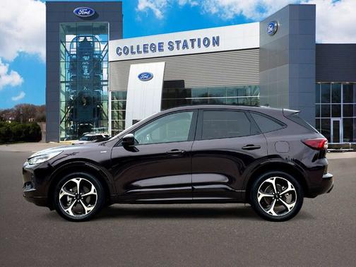 CINNABAR RED METALLIC PC 2023 Ford Escape ST-LINE SELECT