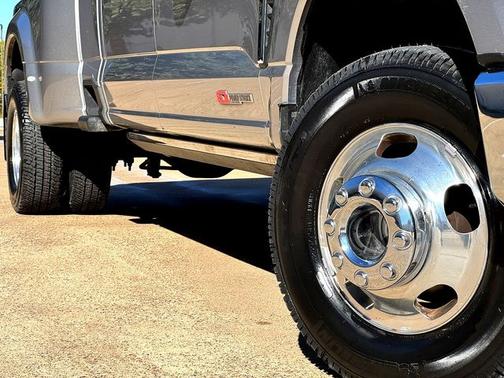 2024 Ford F-350 LARIAT SUPER DUTY