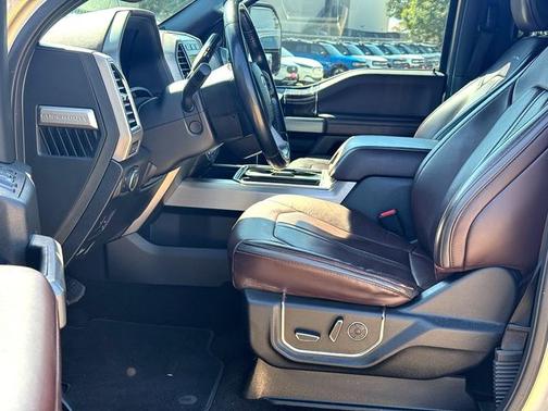 2017 Ford F-250 PLATINUM