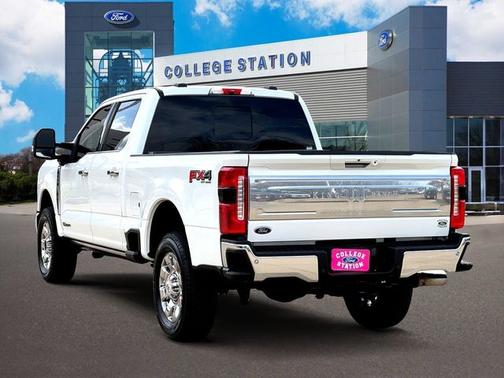 2023 Ford F-250 KING RANCH