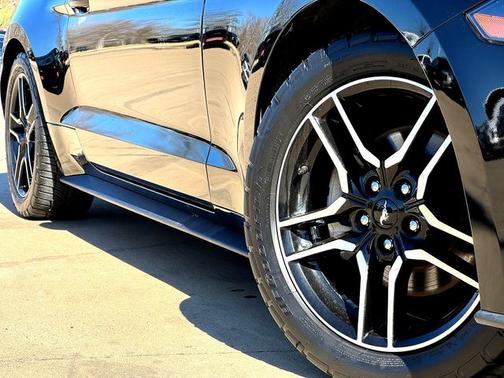 2019 Ford Mustang ECOBOOST PREMIUM