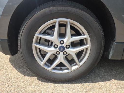 CARBONIZED GRAY 2021 Ford Edge SEL