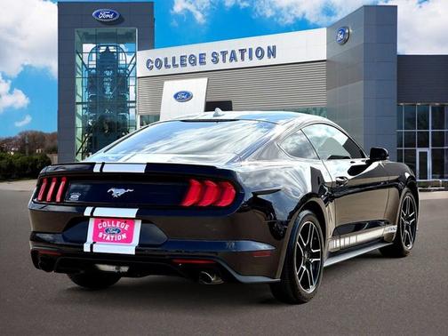 2022 Ford Mustang ECOBOOST PREMIUM