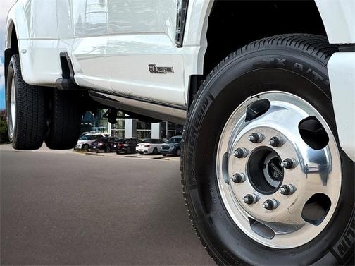 2024 Ford F-350 PLATINUM