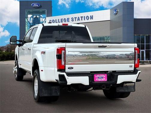2024 Ford F-350 PLATINUM