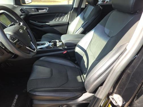 2017 Ford Edge SPORT