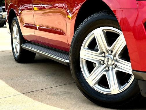 RAPID RED MET TINTED CC 2020 Ford Expedition XLT