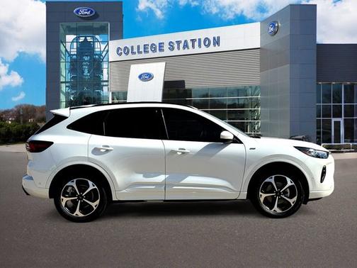 2024 Ford Escape ST-LINE ELITE