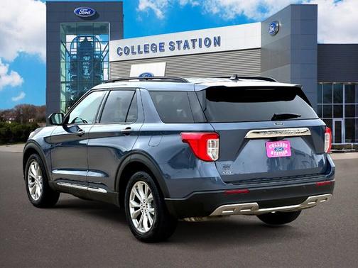 INFINITE BLUE MET TINTED CC 2021 Ford Explorer XLT
