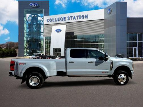2024 Ford F-350 LIMITED