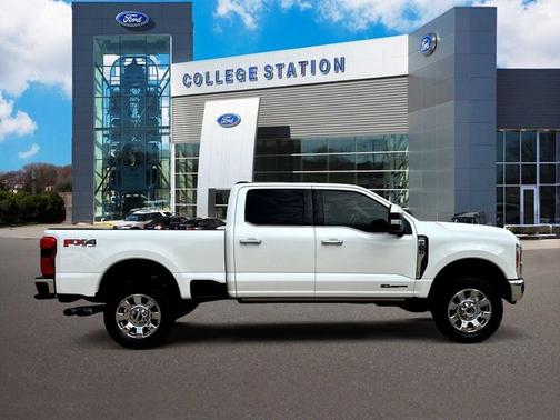 2023 Ford F-250 LARIAT