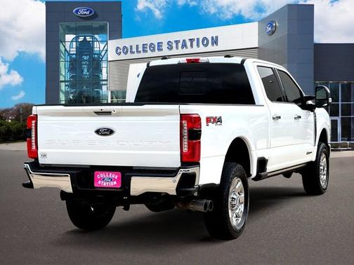 2023 Ford F-250 LARIAT