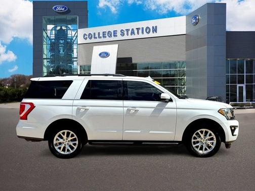 OXFORD WHITE 2021 Ford Expedition XLT