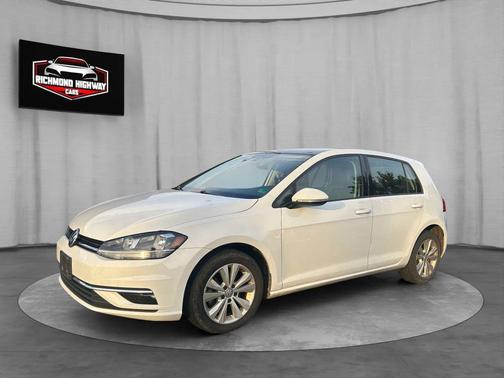 2018 Volkswagen Golf TSI SE