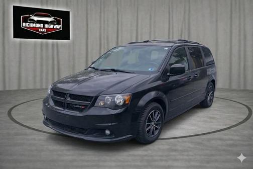 Brilliant Black Crystal Pearlcoat 2015 Dodge Grand Caravan AVP/SE