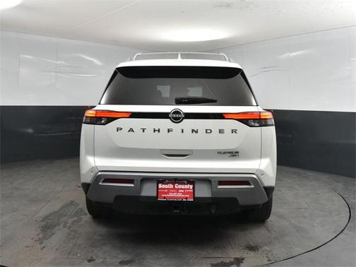 2023 Nissan Pathfinder Platinum 4WD