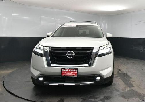 2023 Nissan Pathfinder Platinum 4WD