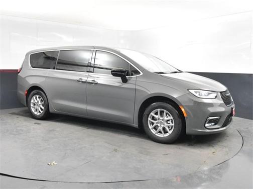 2025 Chrysler Pacifica L