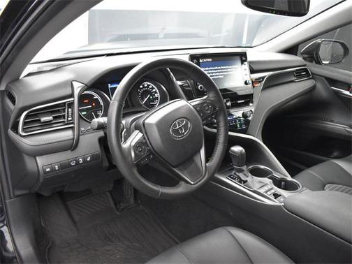 2024 Toyota Camry Hybrid SE