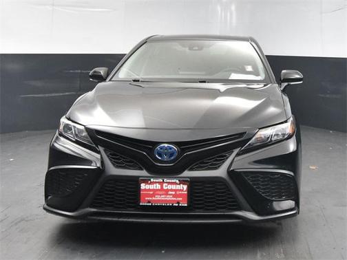 2024 Toyota Camry Hybrid SE