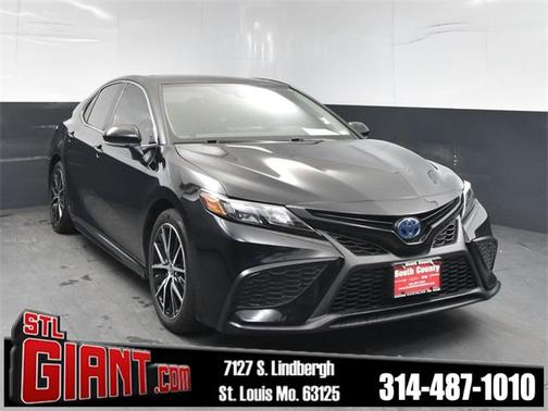 2024 Toyota Camry Hybrid SE