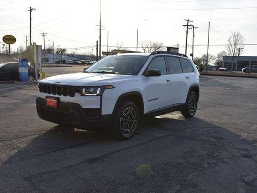 2026 Jeep Cherokee Laredo 4x4