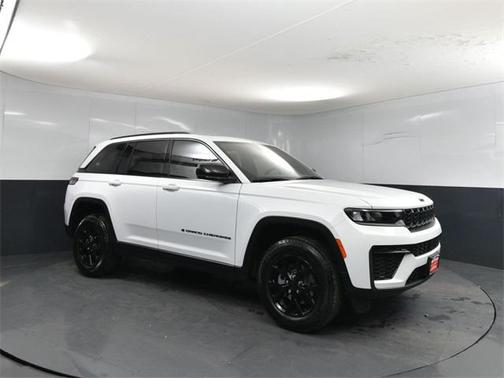 2026 Jeep Grand Cherokee Altitude