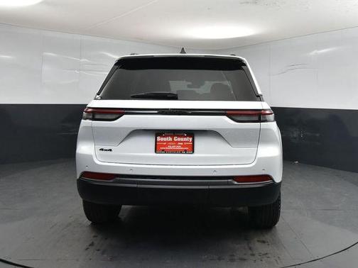 2026 Jeep Grand Cherokee Altitude