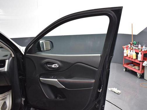 2018 Jeep Cherokee Trailhawk