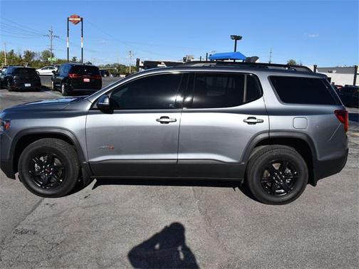 2021 GMC Acadia AWD AT4