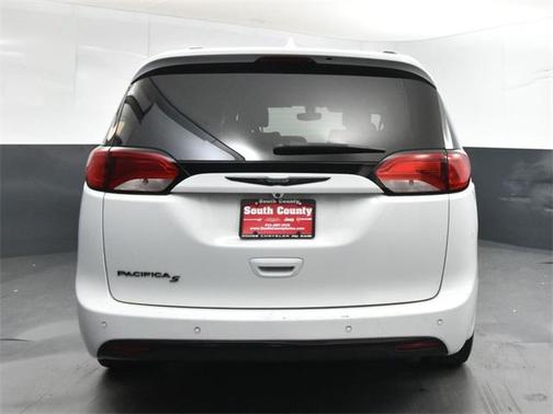 2018 Chrysler Pacifica Touring-L